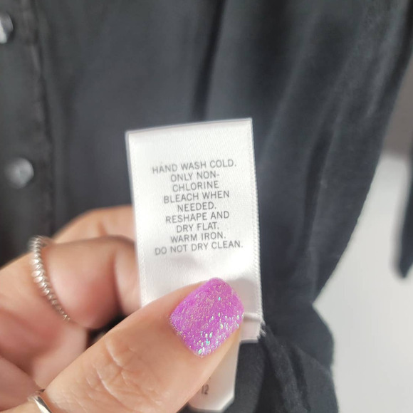 Banana Republic Cardigan Size L Button Front Long Sleeve Sweater Black - Picture 5 of 5